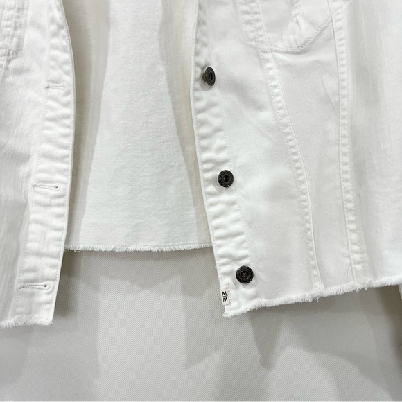 Melrose and Market White Denim Jacket Size Medium Cropped Distressed With Pocket - Picture 10 of 13